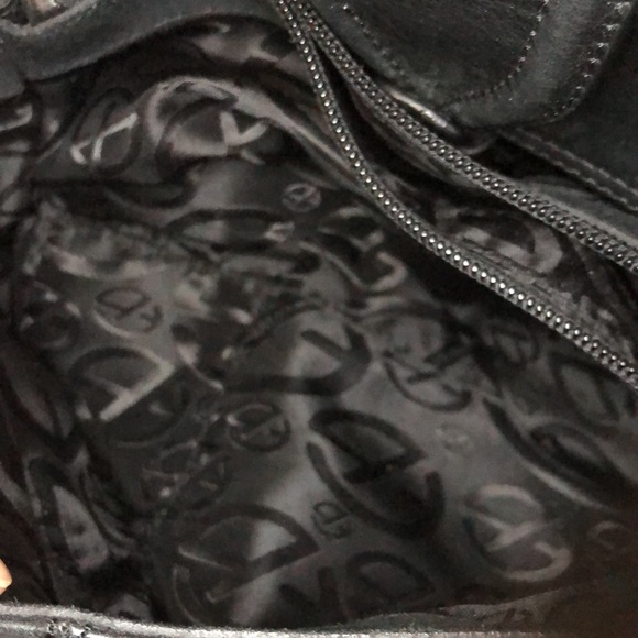 Francesco Baisia Leather Shoulder Bag.  Like new. Includes branded dust bag. - Picture 12 of 16